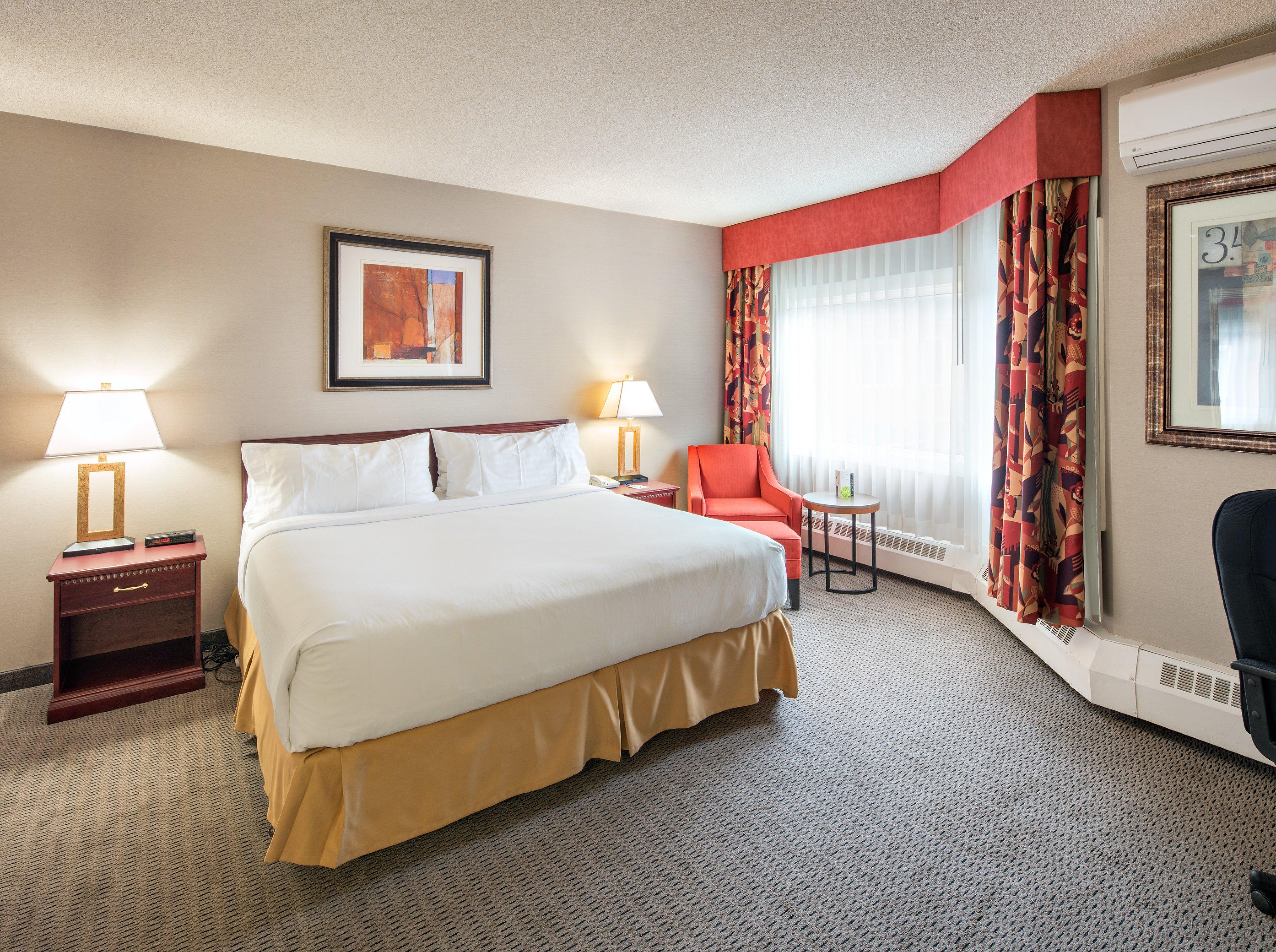 Holiday Inn Express Red Deer By Ihg Экстерьер фото