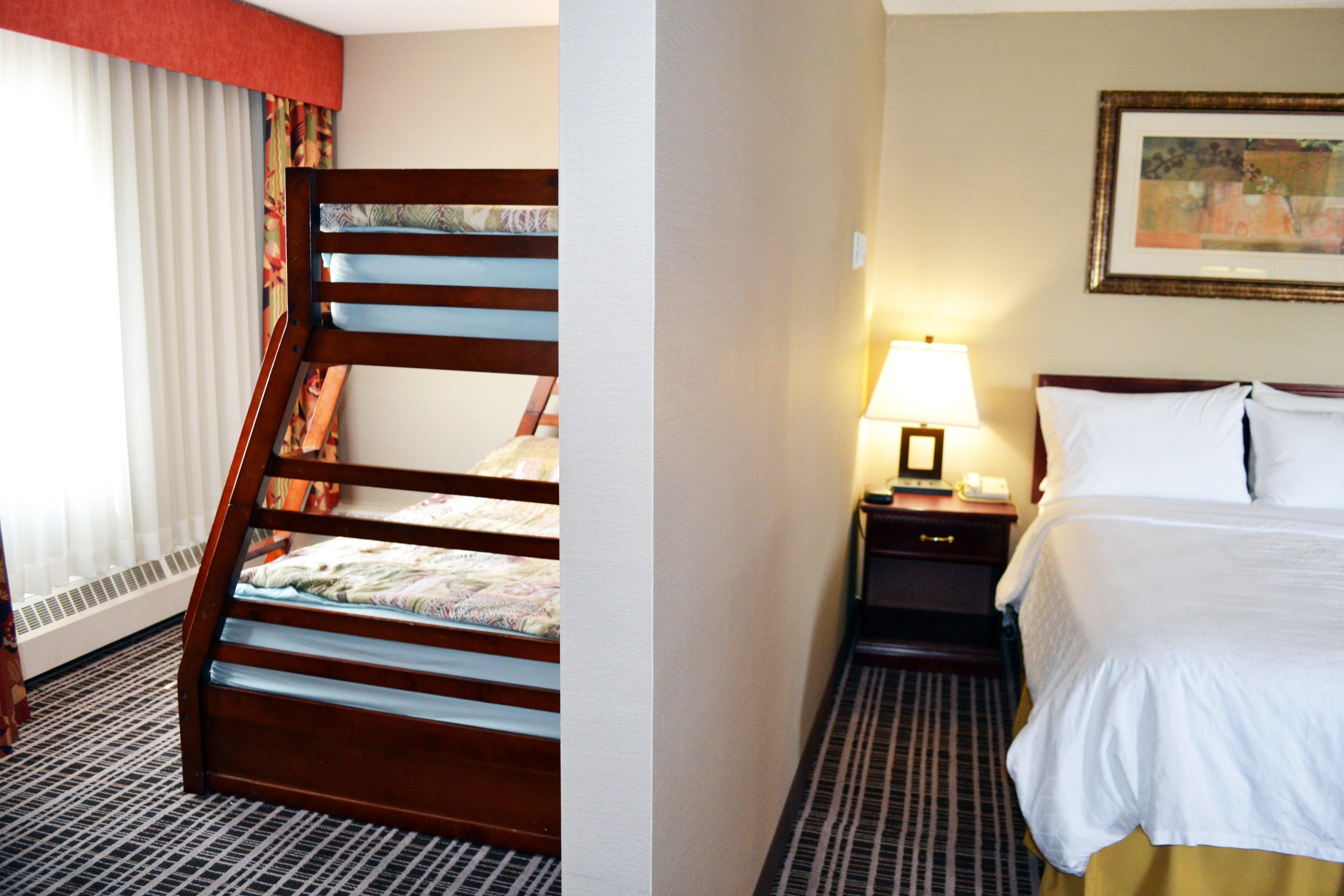 Holiday Inn Express Red Deer By Ihg Экстерьер фото