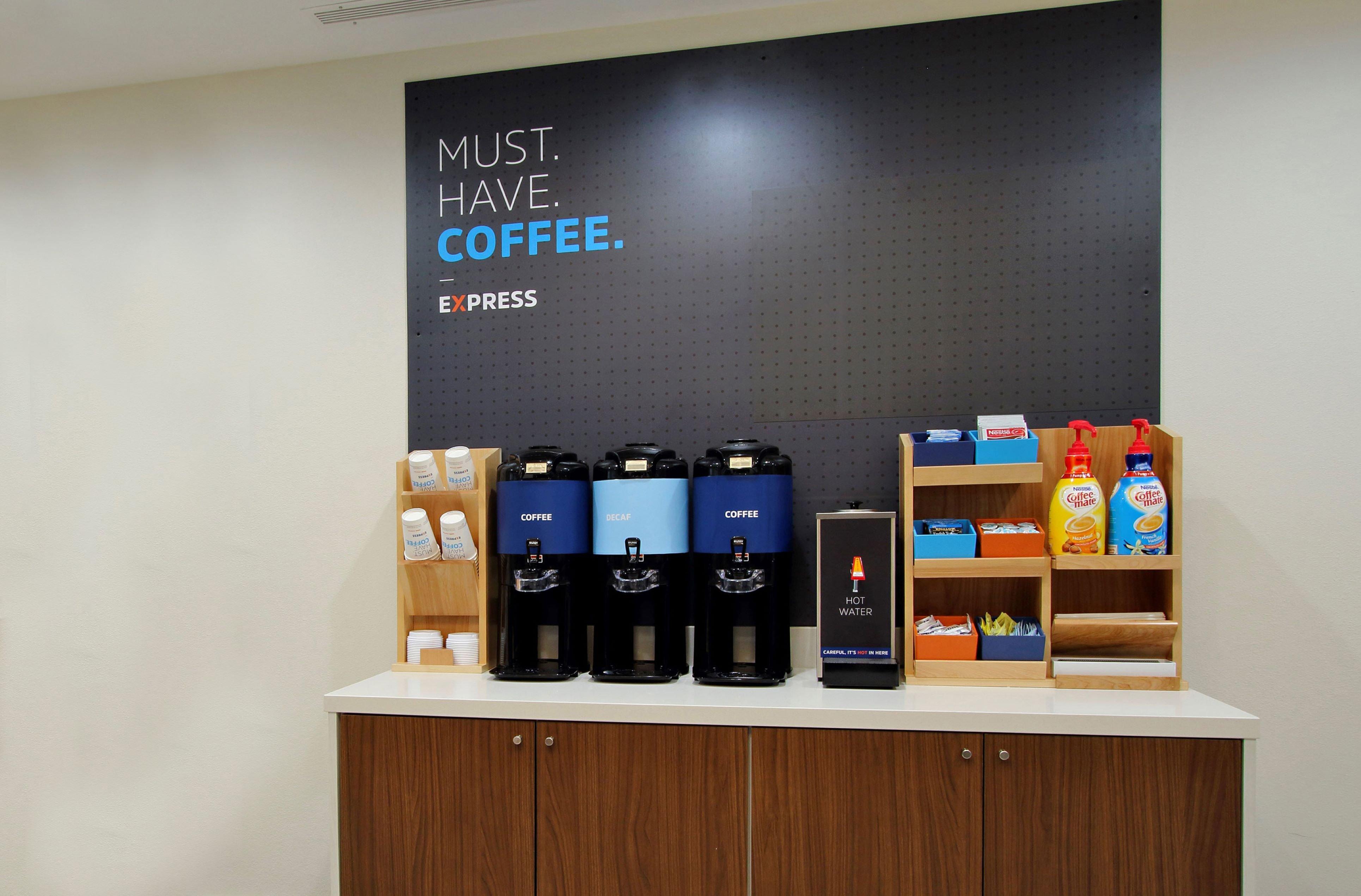 Holiday Inn Express Red Deer By Ihg Экстерьер фото